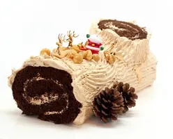 More Beautiful Xmas Log Cakes to Impress Your Guests